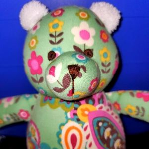 Vera Bradley baby, tutti frutti, Paisley 11"